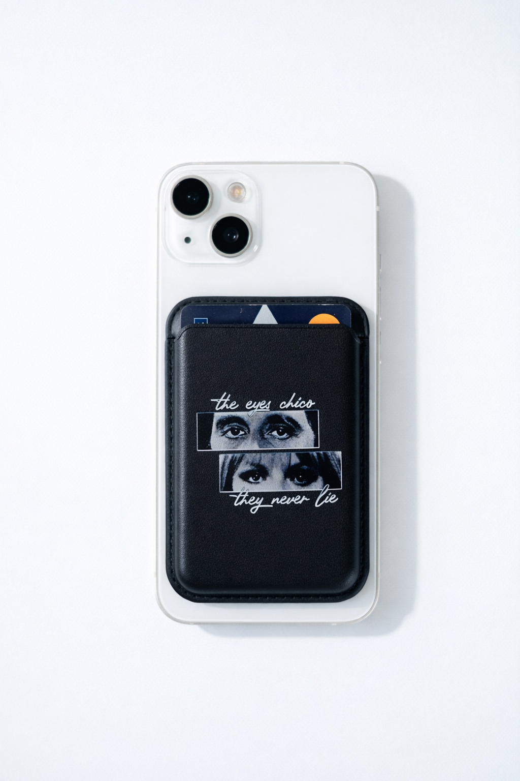 Eyes Chico MagSafe Wallet