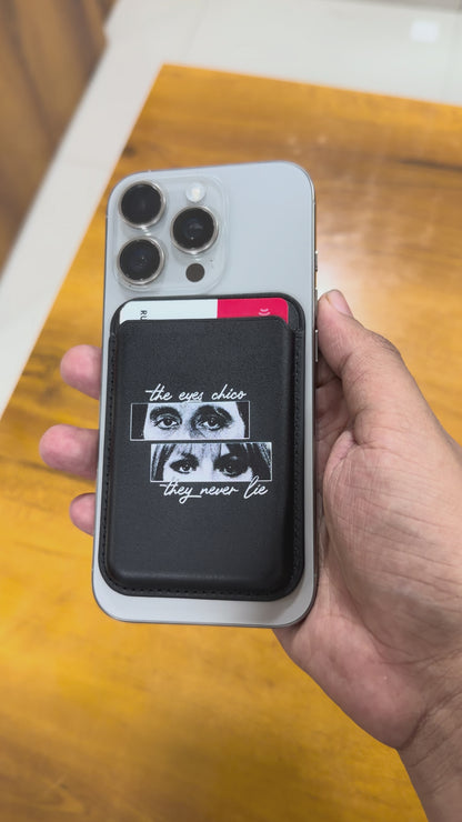 Eyes Chico MagSafe Wallet